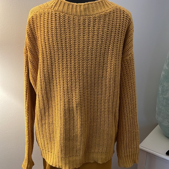 Golden Yellow\Mustard Sweater - Picture 8 of 10